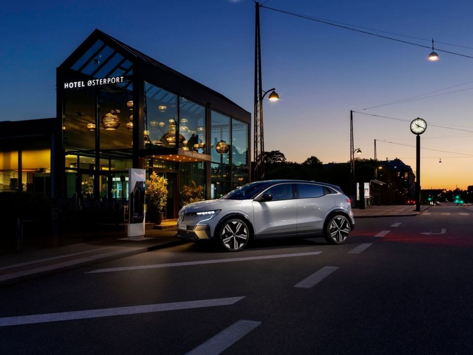 Renault Mégane III scored 5 stars at EuroNCAP with the help of Virtual  Performance Solution