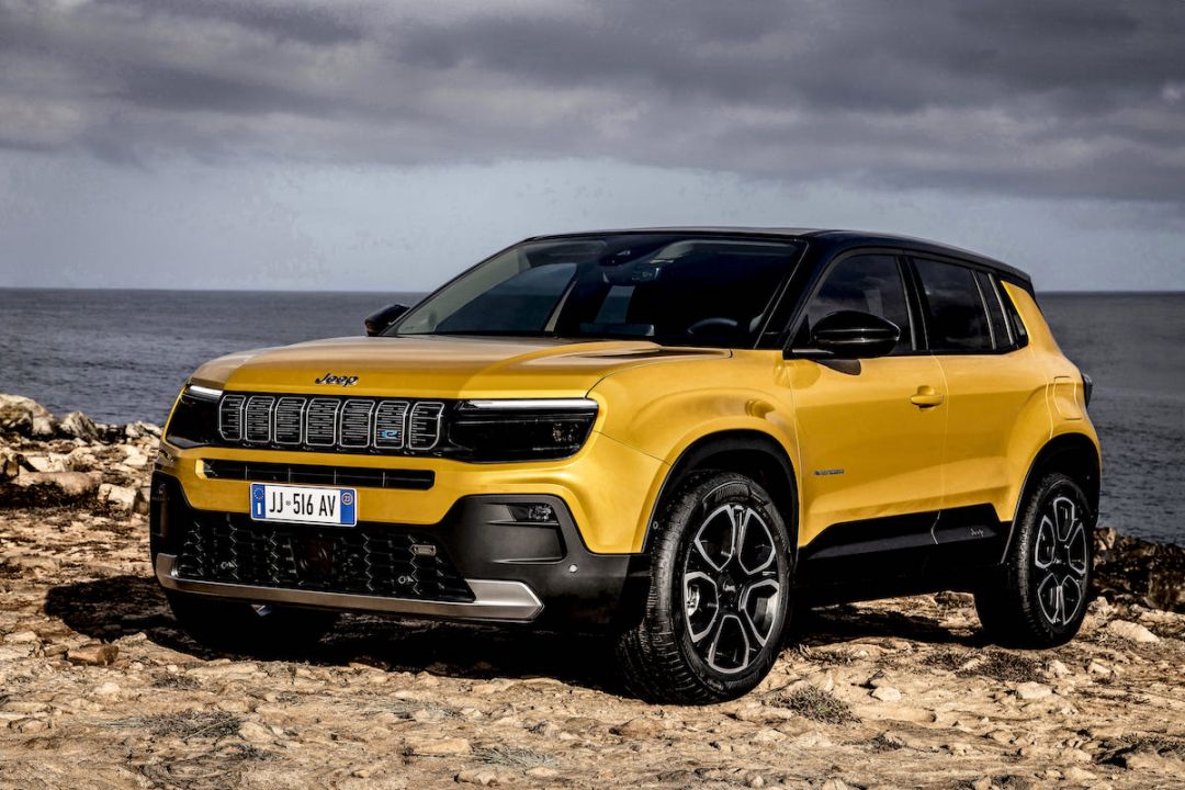 All new Jeep® Avenger unveiled in Paris, the first-ever fully electric Jeep  brand SUV, Jeep